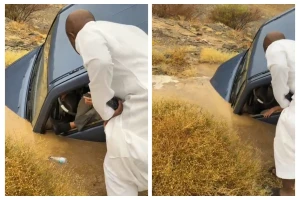 بالفيديو: سائق مركبة يسقط فجأة داخل حفرة مليئة بالمياه بعدما غمرتها السيول في عسير