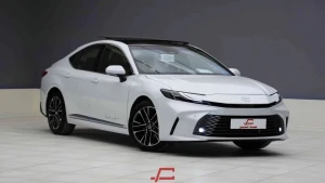 بالفيديو.. مختص يكشف مواصفات وسعر سيارة "تويوتا كامري" موديل 2025