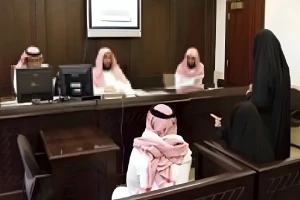 "قبل رأسها وربت على كتفها فحكم عليه بالسجن 3 سنوات ".. تفاصيل الحكم على موظف خطوط بتهمة التحرش بطفلة مسافرة
