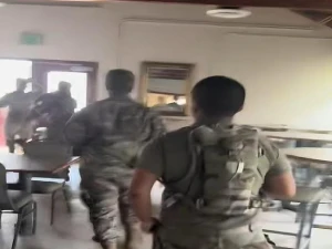 سقوط ضحايا في إطلاق نار داخل قاعدة أمريكية في ولاية جورجيا  .. وفيديو يوثق لحظة هروب عدد من  الجنود الأمريكيين
