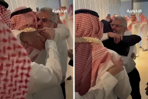 بالفيديو.. لحظة لقاء حميدان التركي مع عائلته بعد عودته إلى المملكة