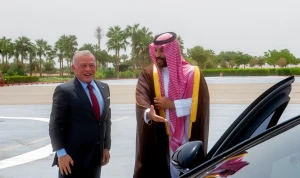 بالفيديو: ولي العهد يستقبل ملك الأردن في  نيوم