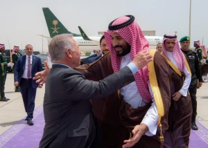 بالفيديو.. ملك الأردن يغادر نيوم ‎وولي العهد في مقدمة مودعيه
