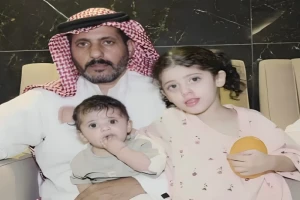 بالفيديو: مواطن سعودي يروي تفاصيل وفاة زوجته وابنته بعد تعرضهما لصاعقة رعدية في ⁧‫عسير‬⁩