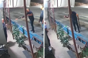 بالفيديو.. سائق شاحنة  تركي يطلق النار على موظف سبعيني بسبب رسوم  180 ليرة  لعبور جسر في تركيا
