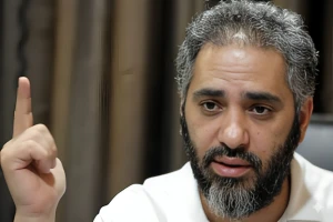 الجيش اللبناني يصدر بيانا عن فضل شاكر بعد أن سلم نفسه