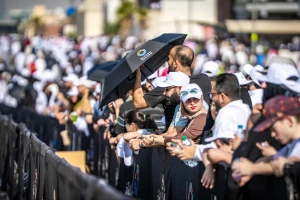 بالفيديو والصور.. انطلاق مسيرة ضخمة في افتتاح موسم الرياض 2025 بعروض عالمية