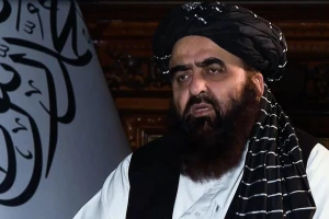 وزير الخارجية الأفغاني يوجه تحذيرًا لباكستان: لا تختبروا شجاعة الأفغان
