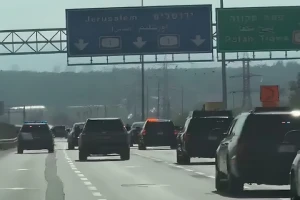 بالفيديو.. موكب ترامب أثناء توجهه  إلى الكنيست في القدس