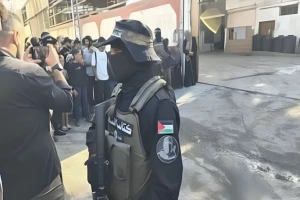 حماس تسلم جميع الرهائن الأحياء الـ20 تنفيذا لخطة ترامب - صور