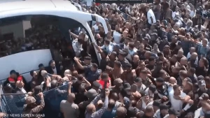 بالفيديو والصور .. وصول عشرات الأسرى الفلسطينيين  إلى رام الله