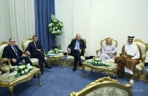 بالفيديو: القادة والزعماء يجتمعون في شرم الشيخ في انتظار ترامب بعد تأخره أكثر من ساعتين