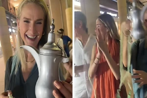 بالفيديو.. بائع في سوق الزل بالرياض يهدي ثلاث سائحات إسبانيات “سبحًا ودلة قهوة” ويرفض أخذ المقابل قائلاً: هنا السعودية