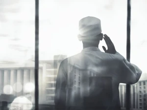 الكويت: مؤذن مصري يبلغ عن زوجته بحيازة "شبو" في سيارتها.. وبعد التحقيق كانت المفاجأة! main