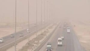 الأرصاد تكشف حالة الطقس المتوقعة اليوم: رياح نشطة تحد من الرؤية الأفقية على هذه المناطق!