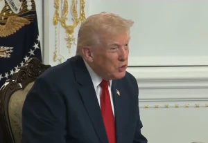 "حذرناهم من إرسال السموم إلينا".. "ترامب" يعلن  عن قرب بدء عملية عسكرية برية ضد فنزويلا!