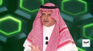 هل تتعرض اللجان المسؤولة عن تنظيم الدوري لضغوط خارجية أو فرض قرارت على رئيسها؟.. مسلي آل معمر يجيب
