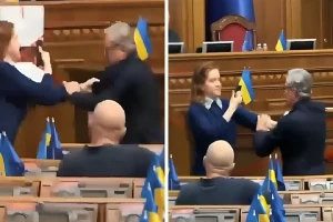 بالفيديو.. عراك بالأيدي بين نائبة وزميلها داخل البرلمان الأوكراني