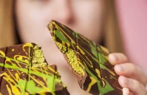 "تهدد الحياة".. العثور على مكونات "خطيرة" في "شوكولاتة دبي" المنتشرة في بريطانيا