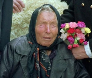 نبوءات جديدة للعرافة الراحلة "بابا فانغا" لعام 2026.. كائنات فضائية في نوفمبر واندلاع حرب عالمية ثالثة