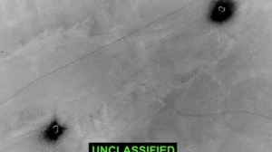 بمشاركة طائرات أردنية.. بالفيديو: قصف جوي ومدفعي أميركي يستهدف عشرات المواقع في سوريا