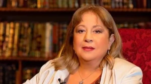 وفاة الفنانة المصرية سمية الألفي