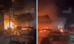 بالفيديو: متظاهرون إيرانيون يحرقون مقرا تابعًا لعناصرالنظام في طهران