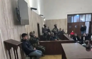 أول ظهور للفنان فضل شاكر داخل محكمة في  بيروت