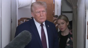 "ستعرفون ذلك قريبا جدا".. بالفيديو.. ترامب يرد على سؤال بشأن التواصل مع قادة المعارضة في إيران!