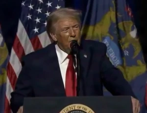 بالفيديو.. ترامب يحدد شرطًا لسحب الجنسية من المهاجرين في أمريكا