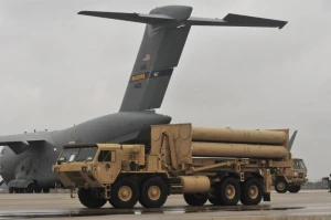 مسؤولون أمريكيون  : تعزيز أنظمة الدفاع الجوي تمهيداً لخيارات عسكرية ضد إيران