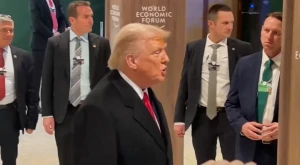 بالفيديو: ترامب يكشف عن تفاصيل الصفقة بين الولايات المتحدة ودول أوروبا بشأن  جزيرة غرينلاند الدنماركية