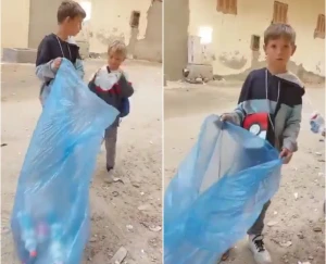 بالفيديو.. أطفال يحملون الجنسية الألمانية يشحذون ويجمعون قمامة البلاستيك من الطرقات في مصر
