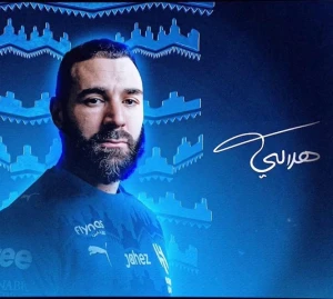 "أغادر مرفوع الرأس".. أول تعليق من  "كريم بنزيما" بعد رحيله عن الاتحاد وانضمامه للهلال