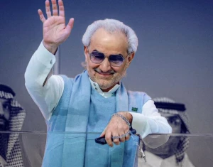 بالأسماء: تعرف على الصفقات السبعة التي تكفل فيها "الوليد بن طلال"  لفريق الهلال خلال الانتقالات الشتوية