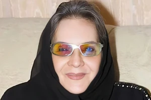 وفاة الشاعرة السعودية ثريا قابل
