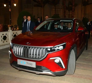 الكشف عن مواصفات وسعر سيارة تركية أهداها أردوغان للسيسي