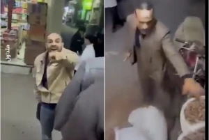 «أقفل المحل ده».. بالفيديو: شخصان يعتديان على صاحب محل عطارة ويلقيان محتوياته على الأرض في مصر