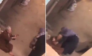"اطلعي يا بنت الحرام".. بالفيديو: مصرية تعتدي على والدتها المسنّة بالعصا وتسحلها في الشارع