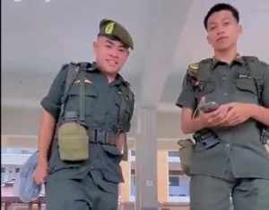 بالفيديو: شاب تايلندي وُلد في المملكة يتحدث اللهجة السعودية بطلاقة يعود إلى بلده للالتحاق بالخدمة العسكرية