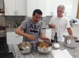 نائب أمريكي يكشف مفاجأة بشأن تورط الملياردير الإماراتي سلطان بن سليم ذو الأصول الهندية في ملفات جزيرة "إبستين"