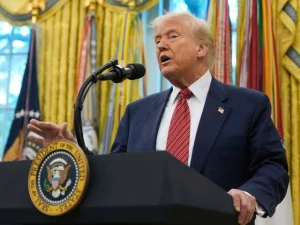 “هذه المحكمة اللعينة”… ردة فعل دونالد ترامب على قرار المحكمة العليا الأمريكية بإلغاء  الرسوم الجمركية التي فرضها على عدد من دول العالم