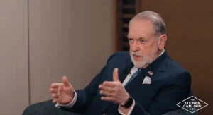 فيديو لتصريح السفير الأمريكي لدى إسرائيل الذي أشعل غضبًا عربيًا واسعًا ومطالبات بتوضيح رسمي من واشنطن