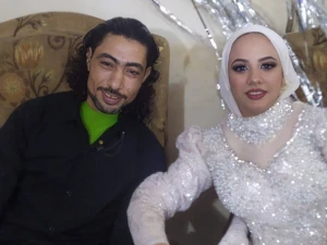 كدمات وإيشارب حول الرقبة.. وفاة فتاة مصرية في ظروف غامضة داخل منزل خطيبها ببورسعيد