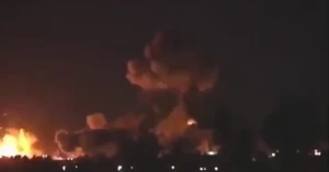 ‏بالفيديو: غارات باكستانية عنيفة على عاصمة أفغانستان كابول ..  وأنباء عن مقتل زعيم حركة طالبان و200 مسلح