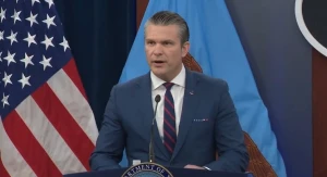 بالفيديو.. وزير الحرب الأمريكي: إذا قتلتم أمريكيين  في أي مكان على وجه الأرض فسوف نطاردكم  وسوف نقتلكم