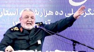 القيادي في الحرس الثوري الإيراني إبراهيم جباري :"أغلقنا مضيق هرمز وسنحرق أي سفينة تحاول العبور منه"