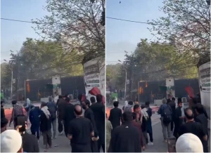 بالفيديو.. باكستانيون يقتحمون القنصلية الأمريكية في لاهور ويشعلون النار احتجاجًا على ضرب إيران