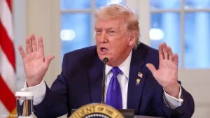 ‏ترامب: الإيرانيون يريدون الآن التفاوض بعد أن خسروا دفاعهم الجوي وبحريتهم وقادتهم .. ولكن قلت لهم فات الأوان