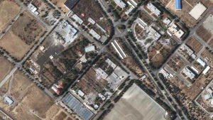 صور أقمار صناعية تكشف حجم الدمار في مواقع عسكرية وسيادية بطهران بعد الغارات الأمريكية الإسرائيلية